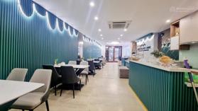 Tòa khách sạn 9 tầng mặt phố Mã Mây - kinh doanh sầm uất