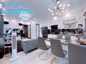 Nhà mặt phố Kim Hoa 50m2*5T, Thang máy MT 5.35M giá 12.9 Tỷ