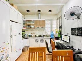 Mặt hồ Võ Thị Sáu - hai mặt tiền - ô tô tránh dừng đỗ ngày đêm