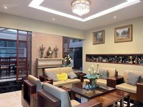 Bán biệt thự sân vườn Trung Hoà 160m2 mặt tiền 13m, 4 tầng