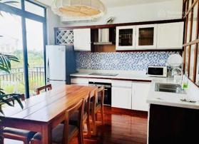 Bán nhanh nhà mặt phố 3 mặt thoáng, phố Trích Sài, view Hồ Tây