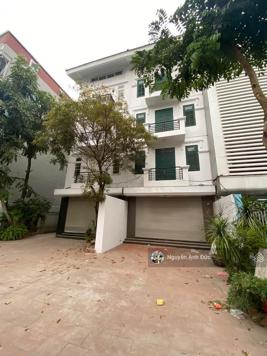 Bán nhà Hoàng Cầu Đống Đa diện tích 211m xây dựng 