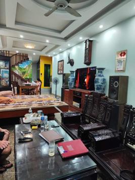 Bán nhà mặt phố Lương Yên 5 tầng thang máy mở VP, cty kinh doanh