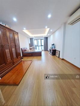 Siêu hiếm mặt Hồ Đắc Di, Đống Đa, kinh doanh sầm uất, thang máy