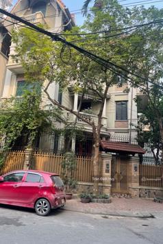 Biệt thự Vạn Phúc, Ba Đình. Gần khu đại sứ quán. VIP - hiếm