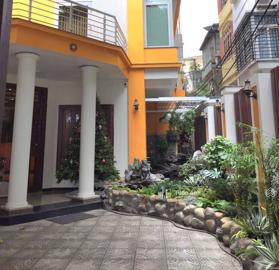 Bán biệt thự mặt hồ Hoàng Cầu - 190/218m2 x 3T, MT 10m