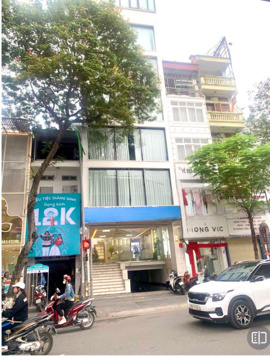 Bán nhà mặt phố Xuân Thủy, 110m2 x 8 tầng x MT 4.3m, 40 tỷ