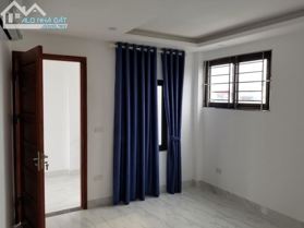 Bán nhà mặt phố Khương Trung, Ngã Tư Sở, vỉa hè rộng