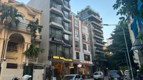 Bán gấp toà căn hộ mặt phố Tô Ngọc Vân, Tây Hồ diện tích 242m2