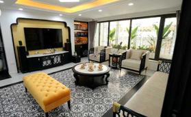 Nhà đẹp ở ngay mặt phố Yên Phụ, Tây Hồ, 50m2, 5 tầng, view hồ Tây