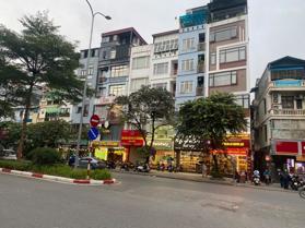 Cần bán nhà mặt phố Văn Cao Ba Đình 50m2 - 5 tầng - Mặt tiền 5,1 m