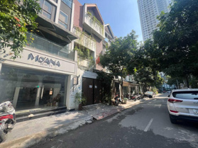 Chính chủ cần bán căn liền kề A10 Nguyễn Chánh 75m2 view công viên