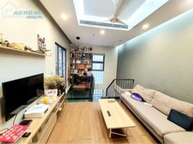 Bán nhà mặt phố Trường Chinh, DT 50m2, 5 tầng, MT 4m