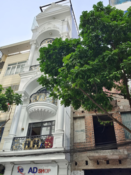 Cực hiếm tòa VP - phố vip Hoàng Ngân - 68m2, MT bề thế