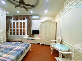 Bán nhà mặt phố Lạc Long Quân, Tây Hồ 145m 10 tầng MT 8m