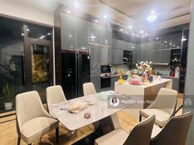 Bán nhà mặt phố Hàng Bún Ba Đình 160m2 MT 7.3m, kinh doanh cho thuê, ở sướng