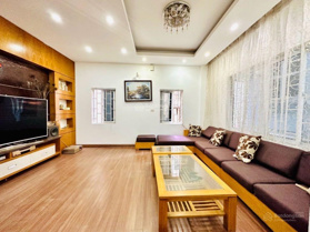 Bán nhà mặt phố Hàng Gà, Hoàn Kiếm 45m2, 5 tầng, giá 30 tỷ