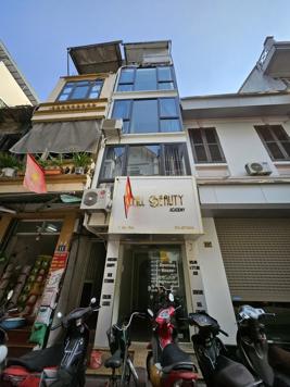 Bán nhà 11 Hòe Nhai 9,5 tỷ, 5 tầng, sổ đỏ chính chủ, DT 15 m2 tầng 1