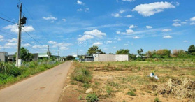 Bán đất sang gấp 10x50= 500m2 gần chợ Bình Phước. LH - 0938335378