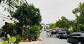 Liền kề Long Việt Riverside 4 tầng x 84m2 view vườn lô góc duy nhất chỉ 5.4 tỷ. LH 0962202555