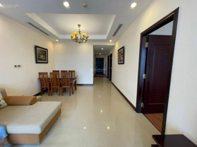 Chính chủ cần bán nhanh căn hộ 109m2 tòa R3 tại Royal City