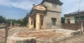 Gia đình bán miếng đất full thổ cư gần 300m2 - LH: 0974866228