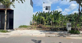 Đất kẹp nằm gần đường Nguyễn Công Bình - TP Mỹ Tho. 120m2/450tr, sổ riêng - LH: 0961510806