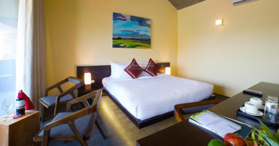 Bán khách sạn phố cổ Hội An, Quảng Nam - LH:  0932560868