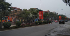 Chính chủ bán nhà mặt phố Chùa Thông, thị xã Sơn Tây LH: 0989069673