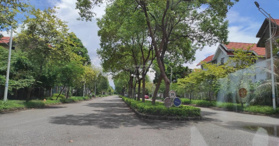 Bán biệt thự 400m2 hoàn thiện đẹp giá cắt lỗ nhận nhà ở luôn  Mê Linh, Hà Nội- LH: 0915795225