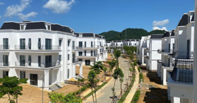 Bán Xanh Vilass căn C8 view thung lũng Ngọc Linh 258m2 Thạch Thất, Hà Nội- LH: 0988609069