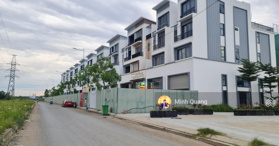 Bán nhà phố, Shophouse, giá chỉ từ 3,7 tỷ, HĐMB công chứng sang tên - LH: 0764648885