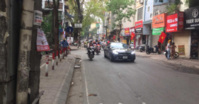 Bán nhà mặt phố Hoàng Hoa Thám, mặt tiền rộng - LH: 0916279645