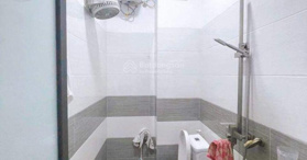 Bán nhà 5 tầng phố Lĩnh Nam, DT: 42m2 - LH 0977777665