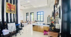 Bán nhà mặt sông Vàm Thuật đường Trục, P. 13, Bình Thạnh, DT 220m2 - LH: 0907911313