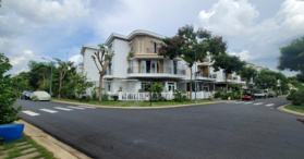 Bán nhà phố Lovera Park, khu Khang Điền. LH: 0906367966