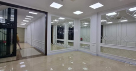 Bán nhà cao tầng mặt phố Trần Quốc Hoàn 90m2 - LH 0978272998