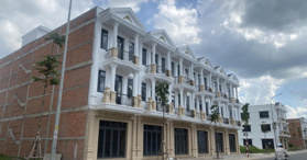 Bán biệt thự khu dân cư siêu Vip Gò Công, Tiền Giang- LH: 0964999396