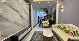 Bán nhà phố Hoàng Mai, DT 38m2 - LH 0982801765