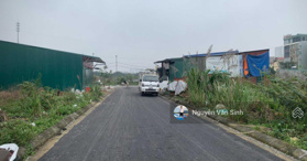 Bán 150 m2 đất dịch vụ xã Di Trạch, gần đường vành đai 3.5