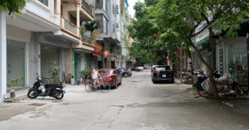 Bán đất phân lô: 50m2 khu Nguyễn Xiển - gần ngã tư Khuất Duy Tiến
