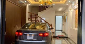 Bán nhà đẹp thang máy, gara ô tô Đức Giang, gần khu Bình Minh Garden, 54m2, 7 tỷ hơn