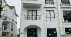 Biệt thự song lập sổ lâu dài vừa ở vừa kinh doanh 152m2 giá 22.2 tỷ Vin Gia Lâm 0985941715