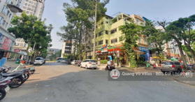 Bán gấp căn góc 2 MT Phạm Văn Nghị R1.72 Hưng Gia 2, Phú Mỹ Hưng. DT 200,4m2