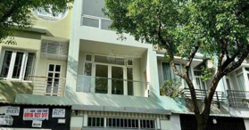 Bán gấp căn nhà gần đường Nguyễn Thị Thập, Quận 7 - LH: 0934168456