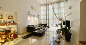 Cho thuê biệt thự tại Phường Bồ Đề, Long Biên, Hà Nội - LH: 0966326091