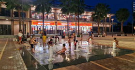 Cho thuê căn hộ 3PN2WC full hệ thống rèm. LH: 0909810338