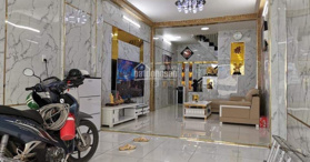 Cho thuê nhà hẻm lớn 60C Đinh Tiên Hoàng, Quận Bình Thạnh - LH: 0932628986