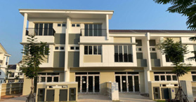 Bán gấp căn nhà phố vườn Thiên Đàng 2 Ecolakes Mỹ Phước. LH - 0768999368 