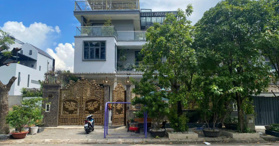 Hàng hiếm bán BT Đại Phúc Green Villa 15x22.5m giá 35 tỷ còn bớt KDC 6B Intresco LH 0903870766